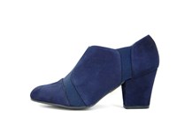 Hooggesloten pumps - donkerblauw in grote sizes