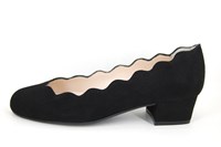 Zwarte pumps met kleine hak in grote sizes