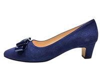 Blauwe suede pumps met strikje in grote sizes