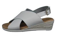 Sleehak kruisband sandaal wit in grote sizes