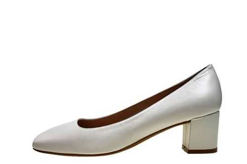 Rood aangenaam Lunch Beige Pumps Lage Hak - wit | Kleine Maten | Pumps | Stravers Luxe Schoenen