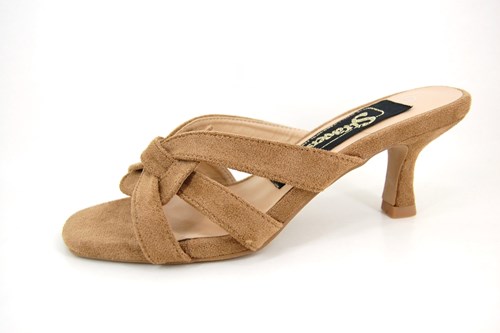 Kitten Heel Muiltjes met Queenie Hakje - beige
